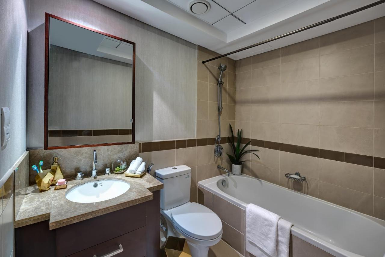 Durrani Homes - Designer 2Br Apt With Stunning Burj Khalifa And Fountain View Dubai Eksteriør bilde